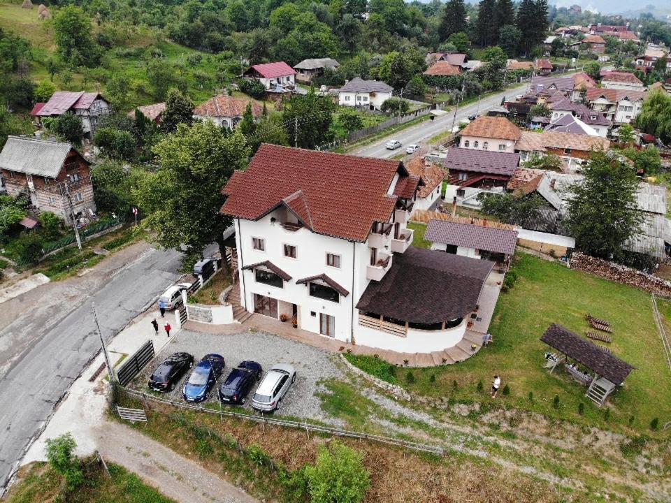 Heaven Guesthouse Corbeni Exterior foto