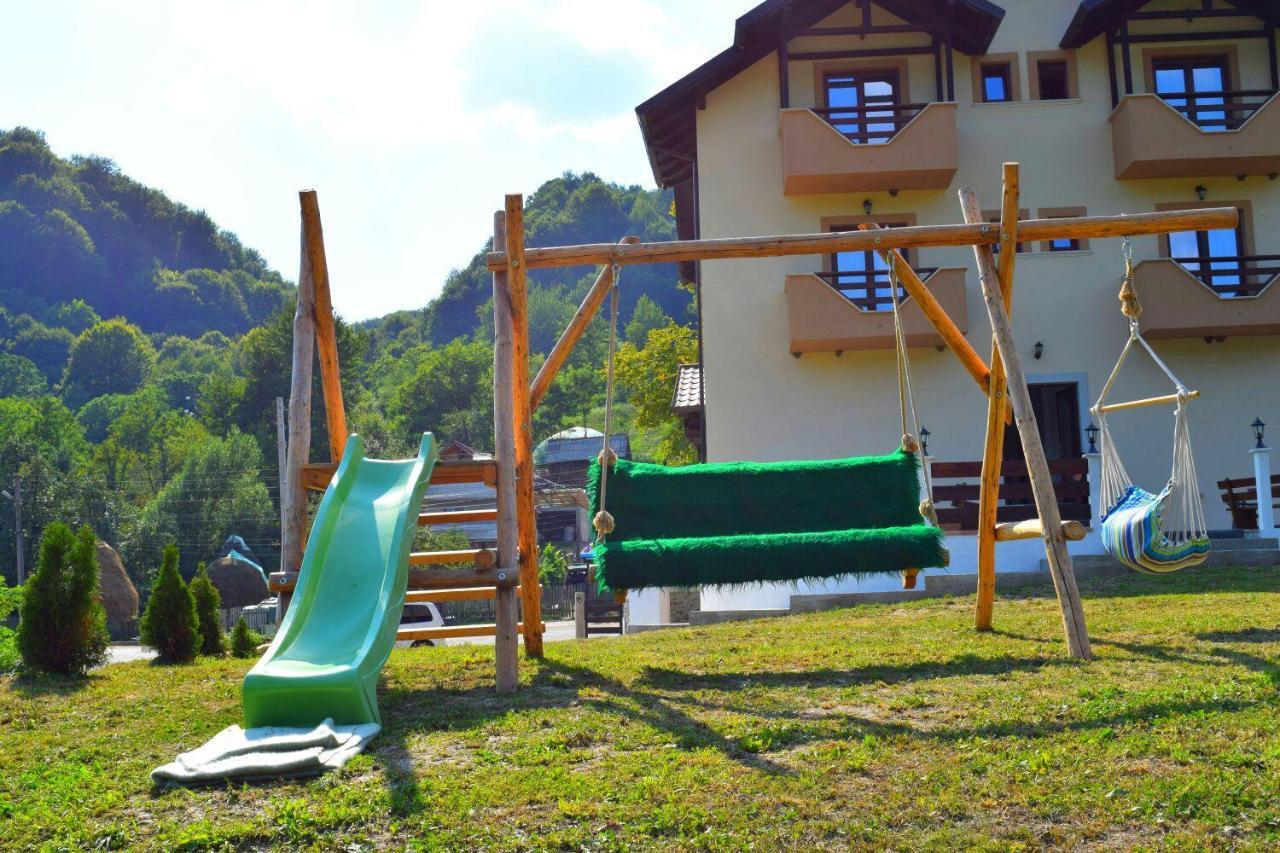 Heaven Guesthouse Corbeni Exterior foto